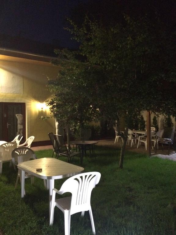 Bl Luxus Apartman Szeged Esterno foto