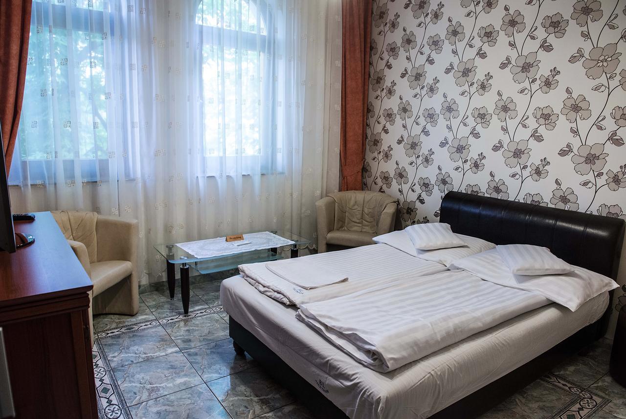 Bl Luxus Apartman Szeged Esterno foto