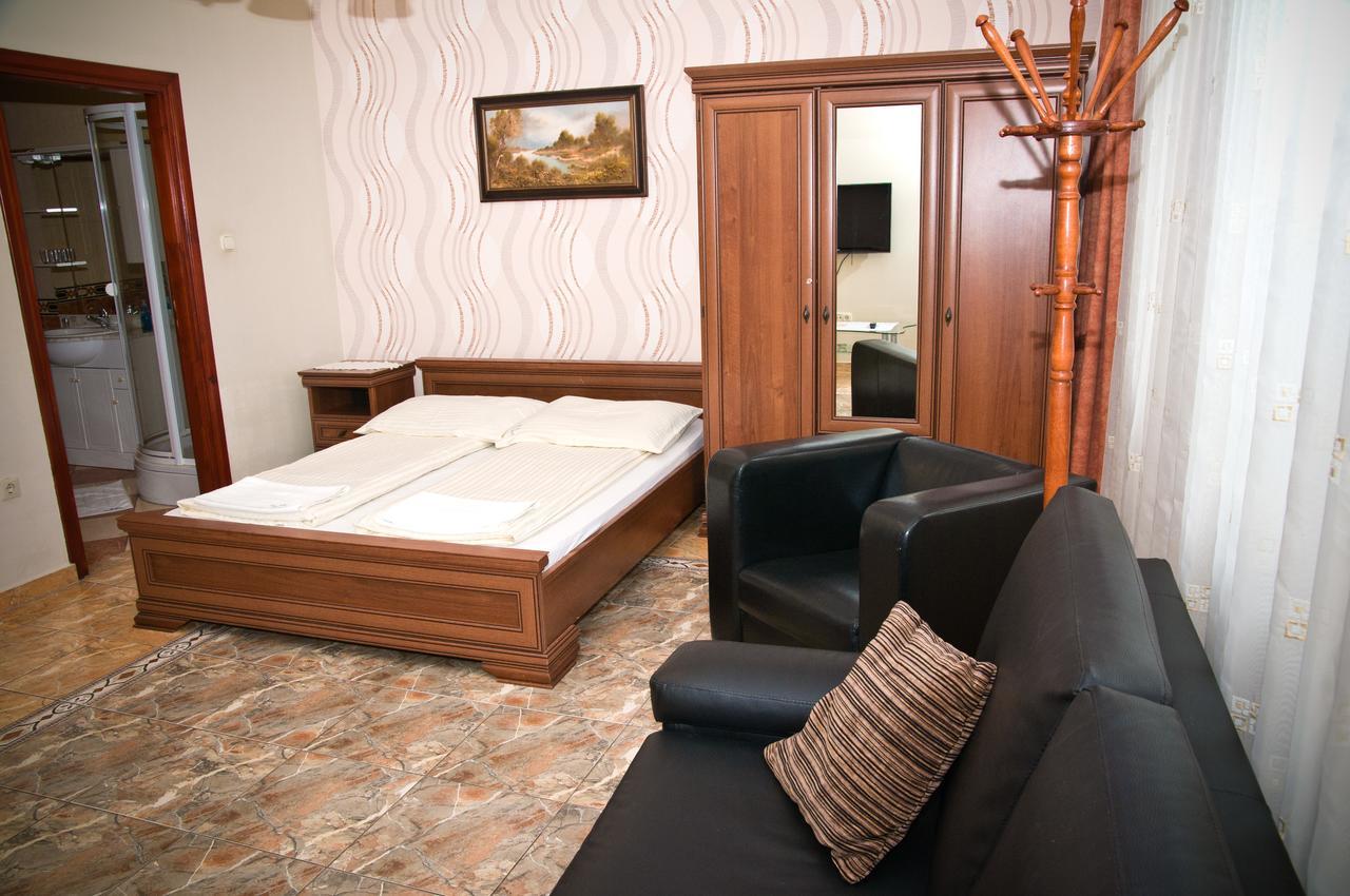 Bl Luxus Apartman Szeged Esterno foto