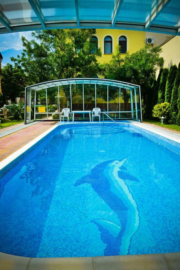 Bl Luxus Apartman Szeged Esterno foto